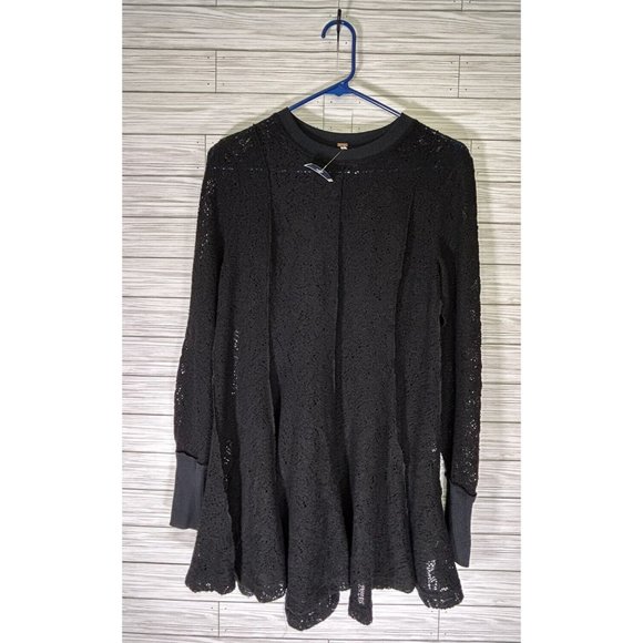 Free People Coffee In The Morning Tunic Top Size XSmall Black Lace New With Tags - Picture 1 of 7